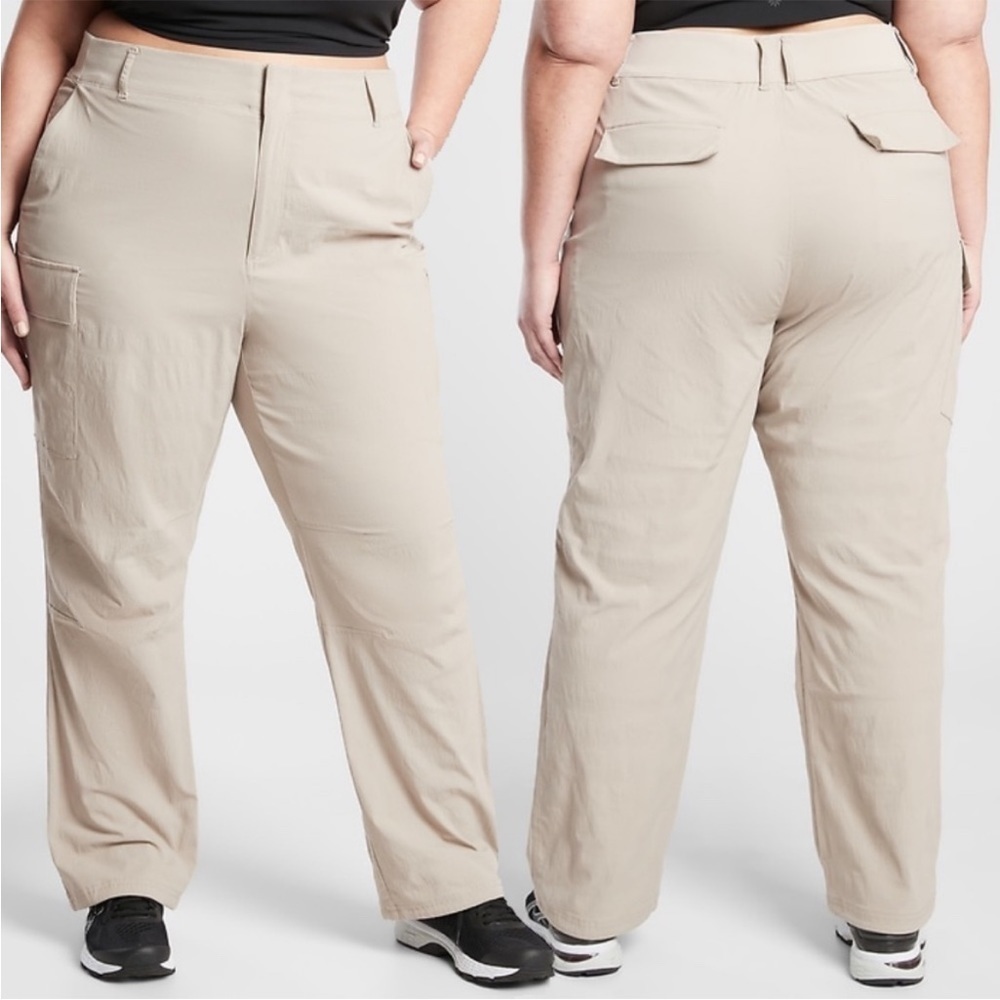 Athleta Trekkie Utility Cargo Pant Ecru Cream Sz 22